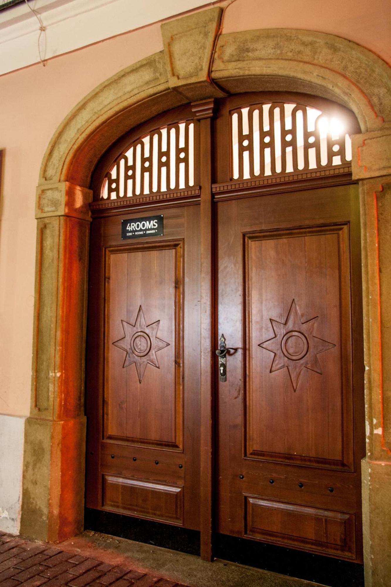 4Rooms Марібор Екстер'єр фото